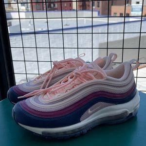 Nike Air Max 97 Women’s 7.5 Plum Chalk